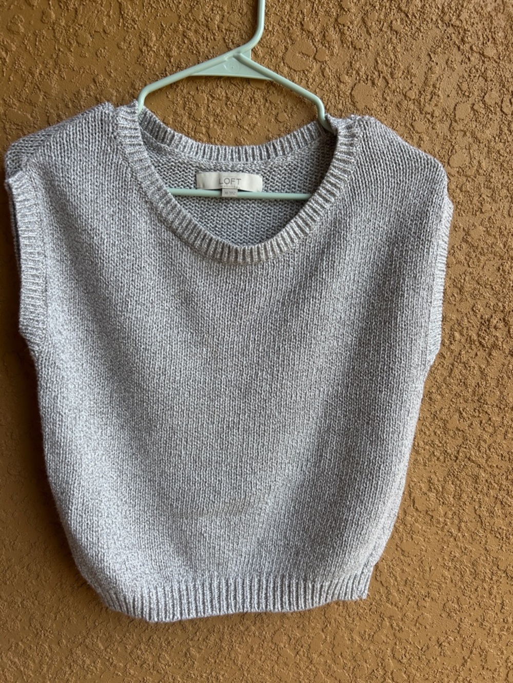 LOFT Light Silver Gray Knit Sleeveless Crewneck Vest